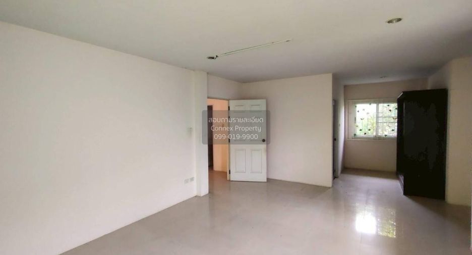 For sale 4 bedrooms house in Phutthamonthon, Nakhon Pathom