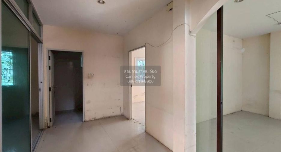 For sale 4 bedrooms house in Phutthamonthon, Nakhon Pathom