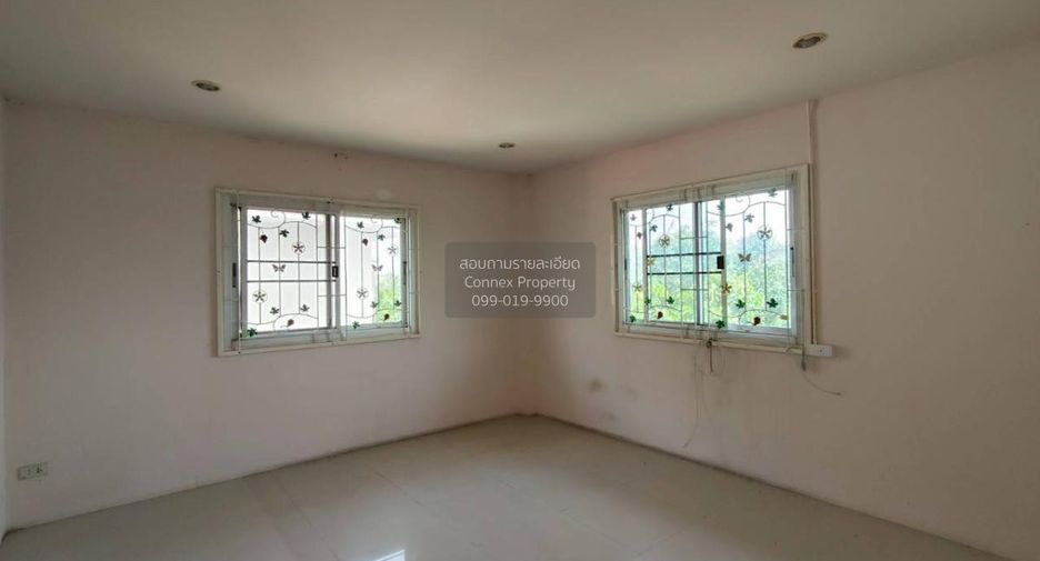 For sale 4 bedrooms house in Phutthamonthon, Nakhon Pathom