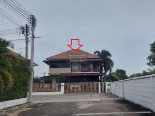 For sale 4 bedrooms house in Mueang Nakhon Pathom, Nakhon Pathom