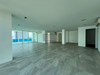 For sale 3 bedrooms condo in Hua Hin, Prachuap Khiri Khan