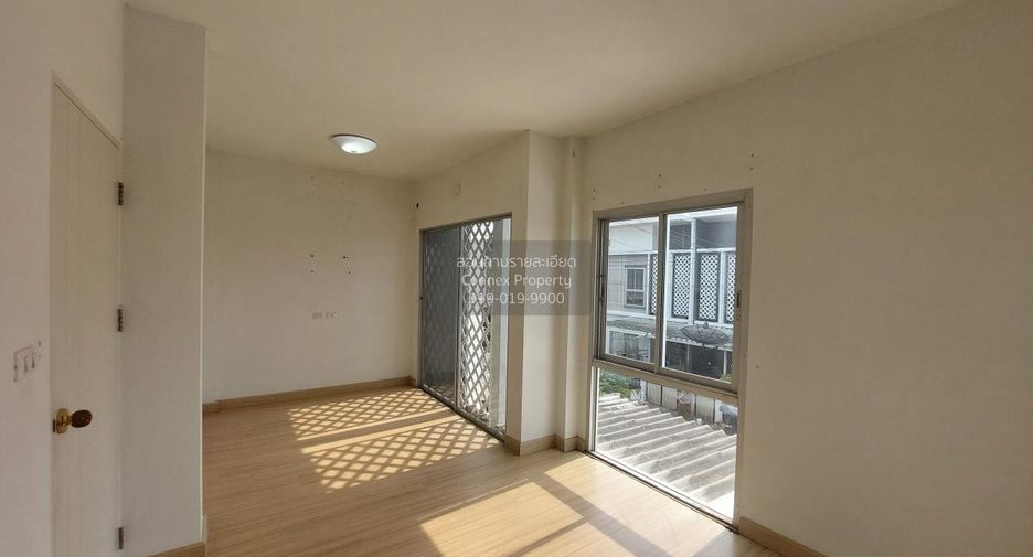 For sale 2 bedrooms townhouse in Mueang Chon Buri, Chonburi