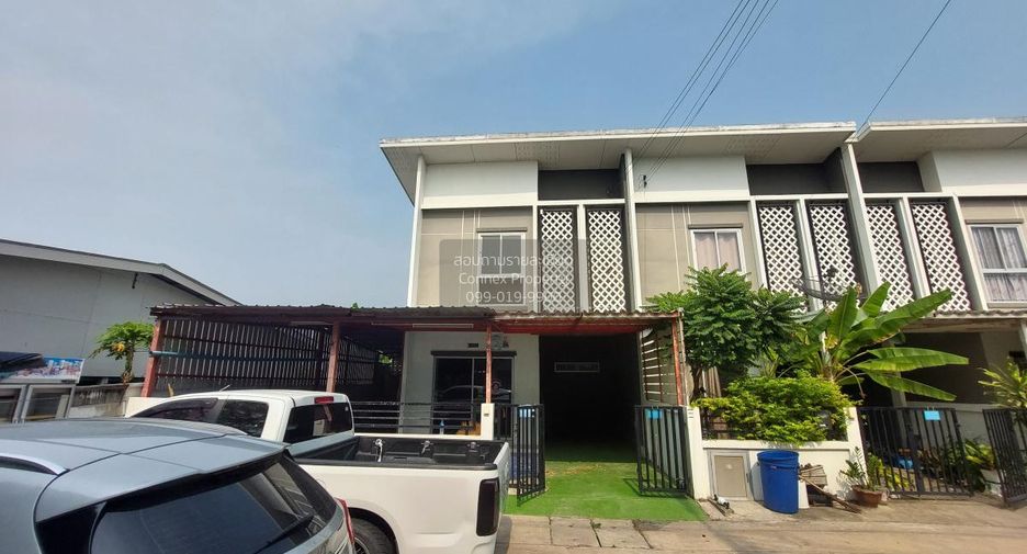 For sale 2 bedrooms townhouse in Mueang Chon Buri, Chonburi