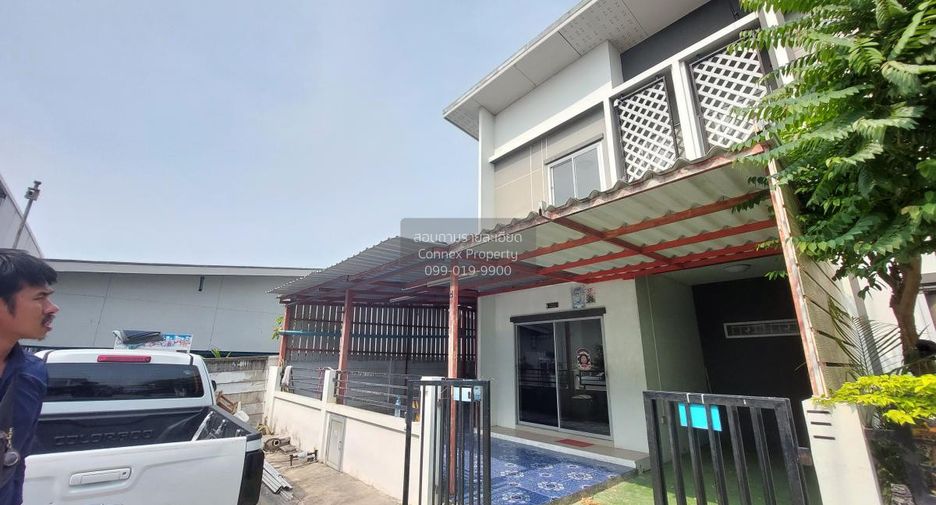 For sale 2 bedrooms townhouse in Mueang Chon Buri, Chonburi