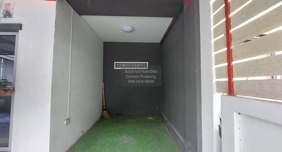 For sale 2 bedrooms townhouse in Mueang Chon Buri, Chonburi