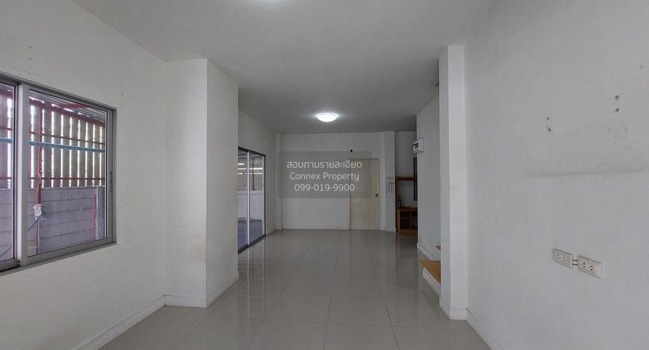 For sale 2 bedrooms townhouse in Mueang Chon Buri, Chonburi