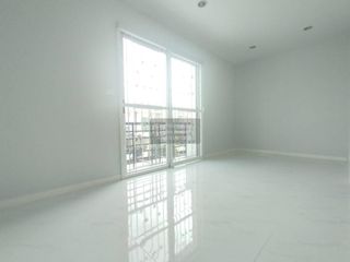 Reihenhaus zum Kauf mit 3 Zimmer in Bang Phli, Samut Prakan
