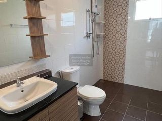 Reihenhaus zum Kauf mit 3 Zimmer in Thung Khru, Bangkok