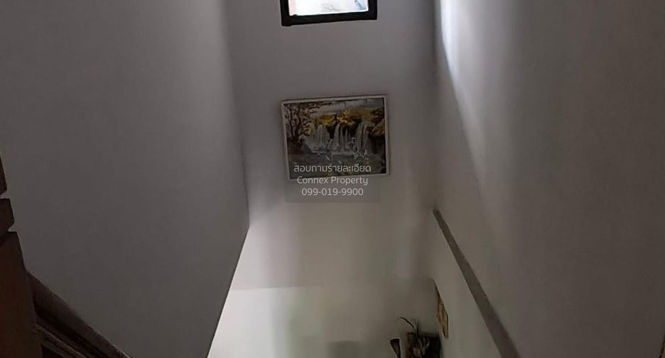 Casa adosada en venta de 2 habitaciones en Khlong Sam Wa, Bangkok