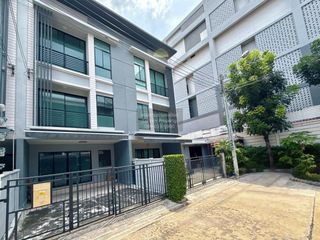 Casa adosada en venta de 3 habitaciones en Mueang Nonthaburi, Nonthaburi