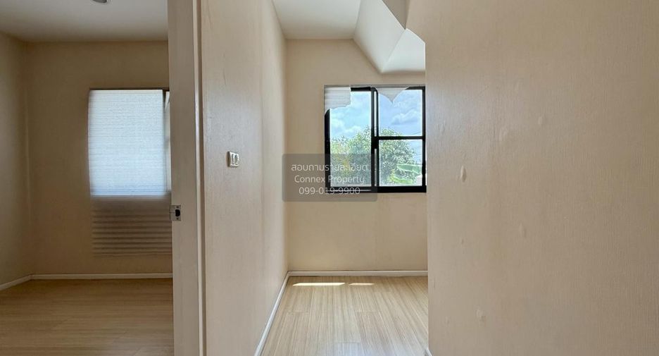 For sale 3 bedrooms townhouse in Mueang Nonthaburi, Nonthaburi