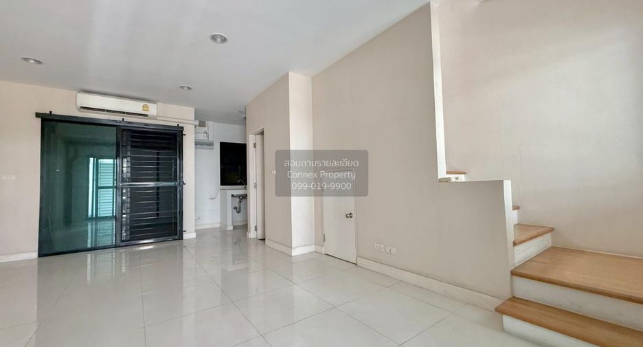 For sale 3 bedrooms townhouse in Mueang Nonthaburi, Nonthaburi
