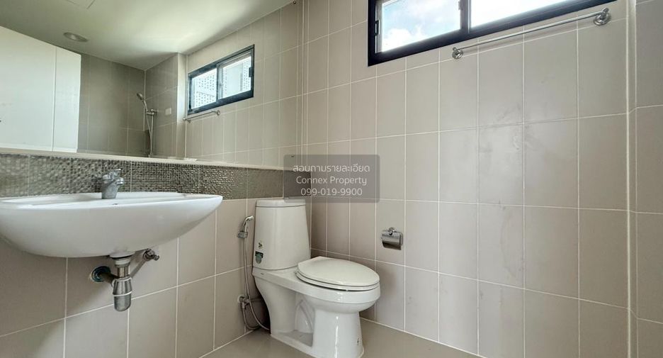 For sale 3 bedrooms townhouse in Mueang Nonthaburi, Nonthaburi