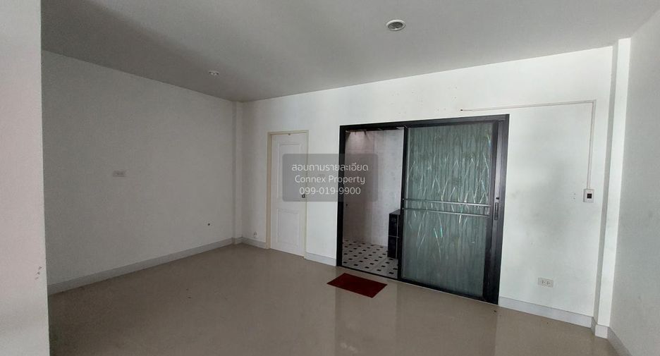 For sale 3 bedrooms townhouse in Mueang Chon Buri, Chonburi