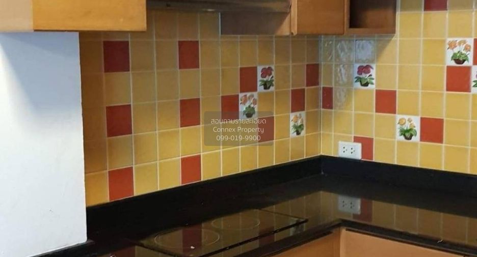 For sale 2 bedrooms condo in Watthana, Bangkok