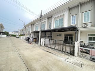 Reihenhaus zum Kauf mit 3 Zimmer in Bang Bua Thong, Nonthaburi