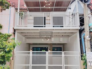 For sale 2 bedrooms townhouse in Bang Bua Thong, Nonthaburi