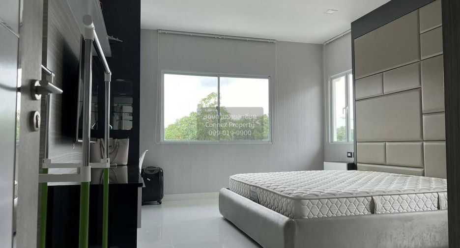 Casa en venta de 5 habitaciones en Pak Kret, Nonthaburi