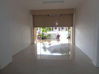 出售 8 卧室 商业空间 在 Phan Thong, Chon Buri