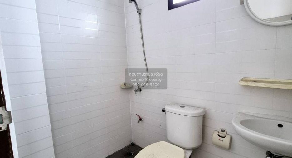 Local comercial en venta de 4 habitaciones en Bang Lamung, Chonburi