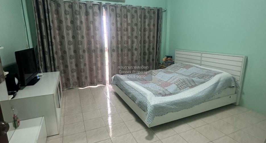 For sale 4 bedrooms retail Space in Mueang Nakhon Nayok, Nakhon Nayok