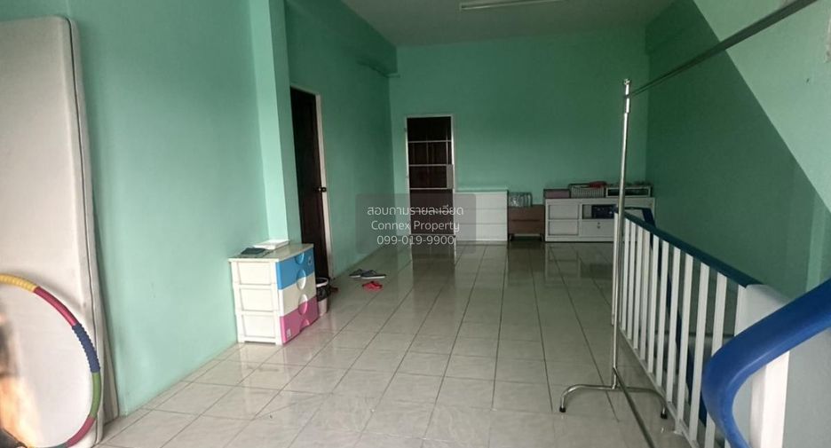 For sale 4 bedrooms retail Space in Mueang Nakhon Nayok, Nakhon Nayok