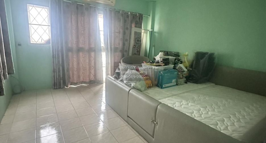 For sale 4 bedrooms retail Space in Mueang Nakhon Nayok, Nakhon Nayok
