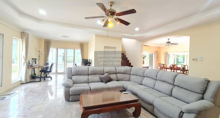 For sale 4 bedrooms villa in Bang Saray, Pattaya