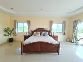 For sale 4 bedrooms villa in Bang Saray, Pattaya