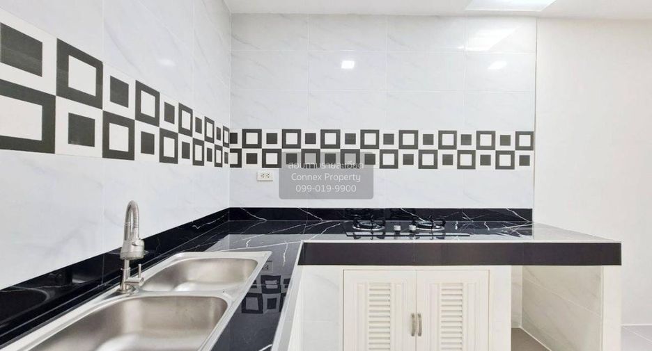 For sale 3 bedrooms townhouse in Bang Kruai, Nonthaburi