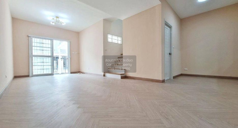 For sale 3 bedrooms townhouse in Bang Kruai, Nonthaburi