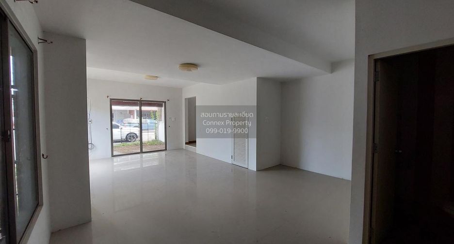 For sale 2 bedrooms townhouse in Mueang Chon Buri, Chonburi