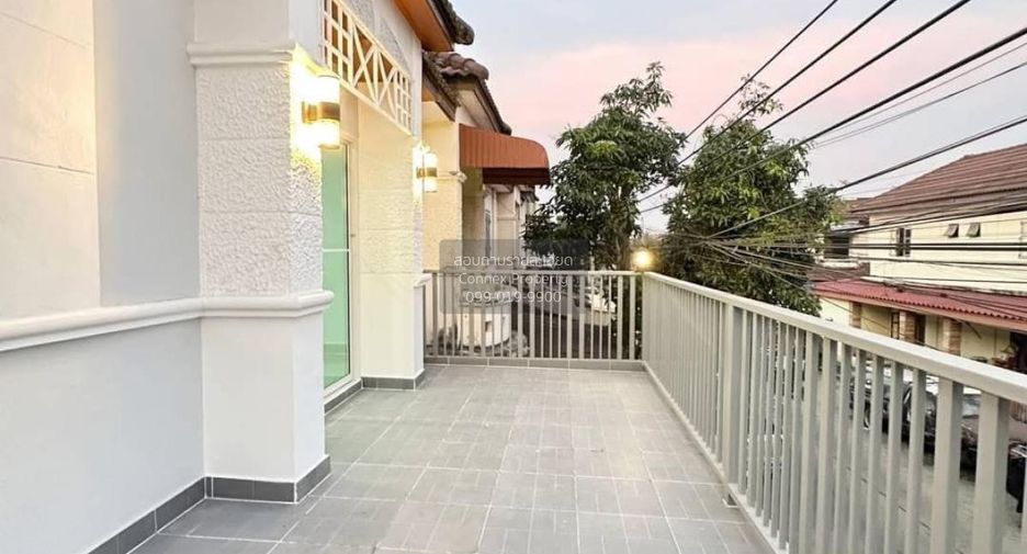 出售 4 卧室 联排别墅 在 Sai Noi, Nonthaburi