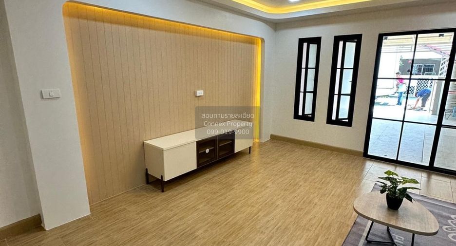 Casa adosada en venta de 2 habitaciones en Khlong Sam Wa, Bangkok