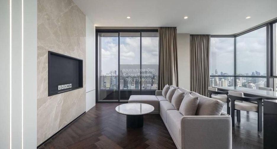 For sale 3 bedrooms condo in Khlong Toei, Bangkok