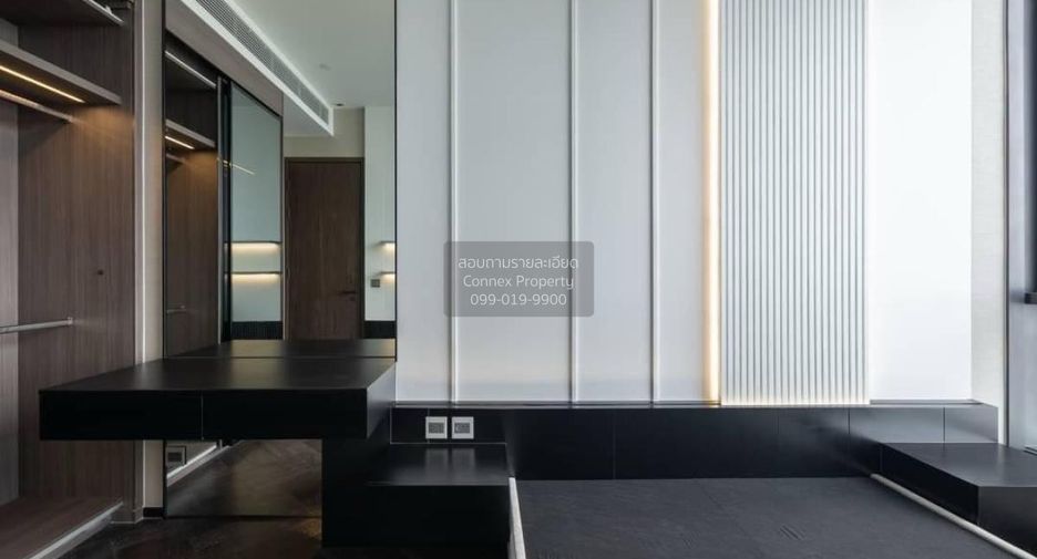 For sale 3 bedrooms condo in Khlong Toei, Bangkok
