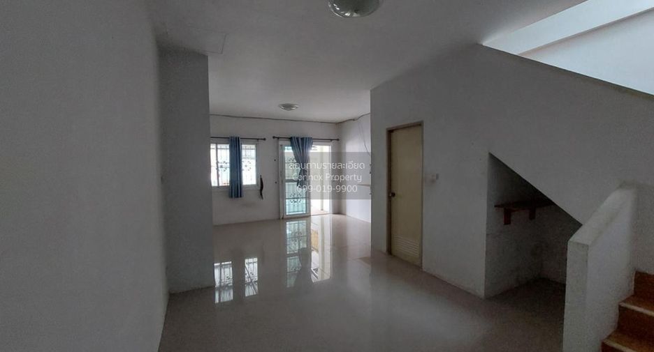 For sale 2 bedrooms townhouse in Mueang Chon Buri, Chonburi