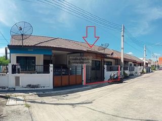 出售 2 卧室 联排别墅 在 Phanat Nikhom, Chon Buri