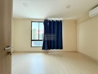 出售 3 卧室 联排别墅 在 Bang Phli, Samut Prakan