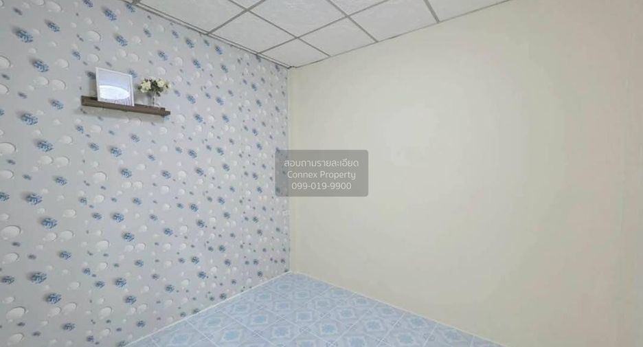 Casa adosada en venta de 2 habitaciones en Phra Samut Chedi, Samut Prakan