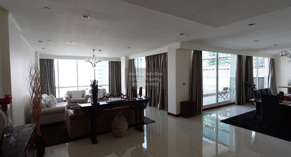 For sale 3 bedrooms condo in Khlong Toei, Bangkok