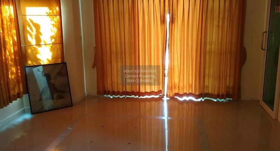 Haus zum Kauf mit 3 Zimmer in Bang Khun Thian, Bangkok