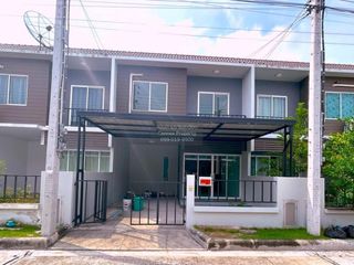 出售 3 卧室 联排别墅 在 Sai Noi, Nonthaburi