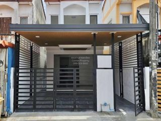 Casa adosada en venta de 2 habitaciones en Nong Chok, Bangkok
