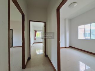 出售 3 卧室 独立屋 在 Si Racha, Chon Buri