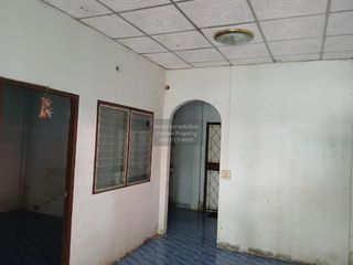 出售 2 卧室 独立屋 在 Si Racha, Chon Buri