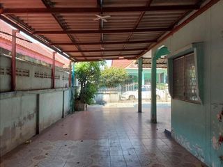 出售 2 卧室 独立屋 在 Si Racha, Chon Buri