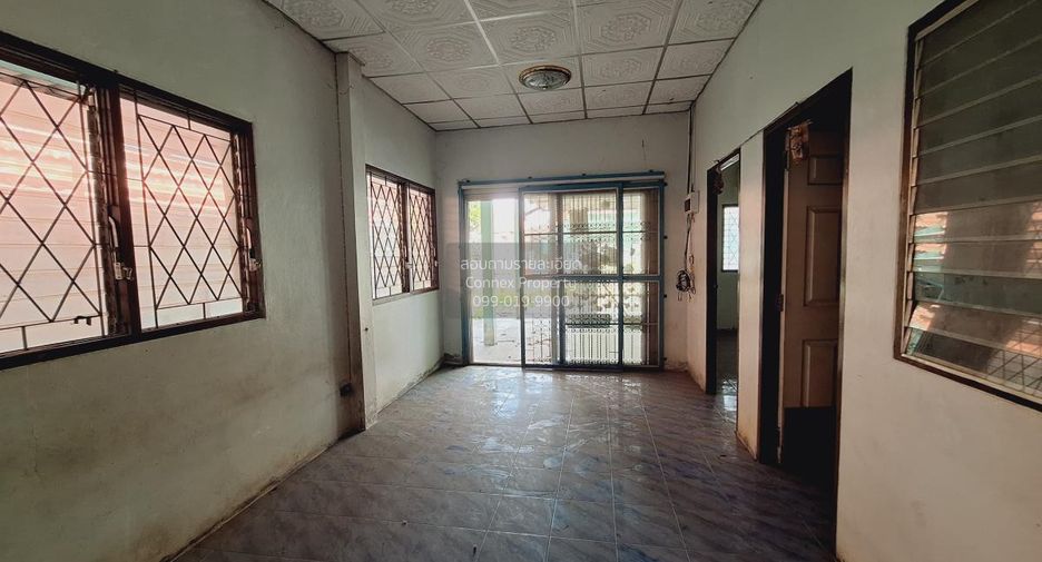 出售 2 卧室 独立屋 在 Si Racha, Chon Buri