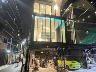 For sale 2 bedrooms house in Phra Khanong, Bangkok
