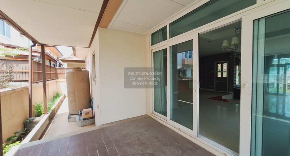 For sale 3 bedrooms house in Si Racha, Chonburi